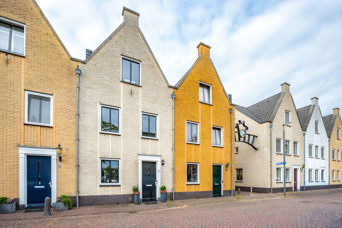 Photo 5 of IJzerwerf 8