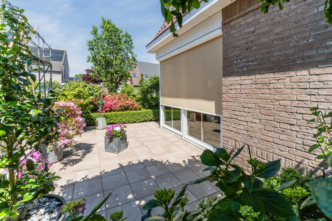 Foto 47 van Den Heuvel 19
