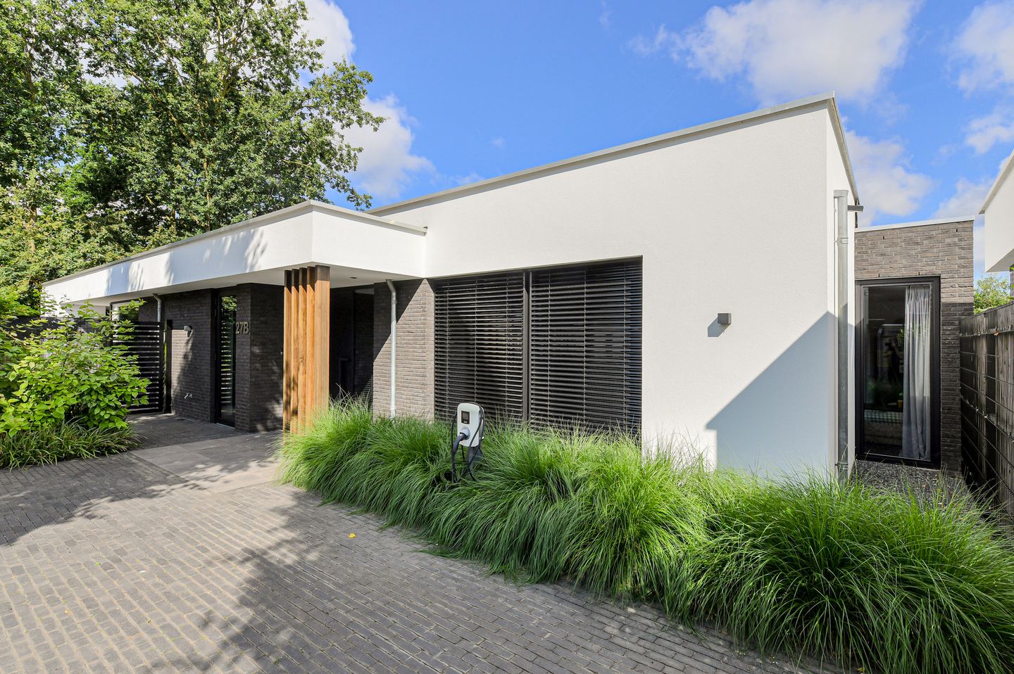 Foto 1 van Witpoel 27-B