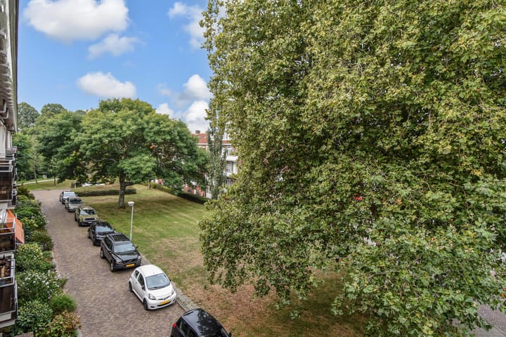 Appartement te koop: Louis Couperusstraat 22, Voorburg