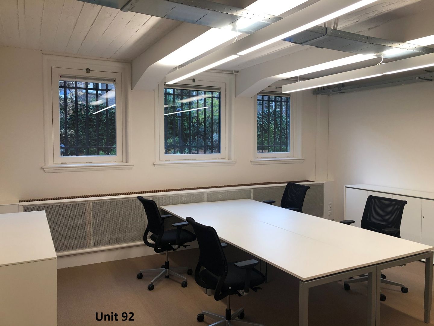 View photo 1 of Parklaan 8
