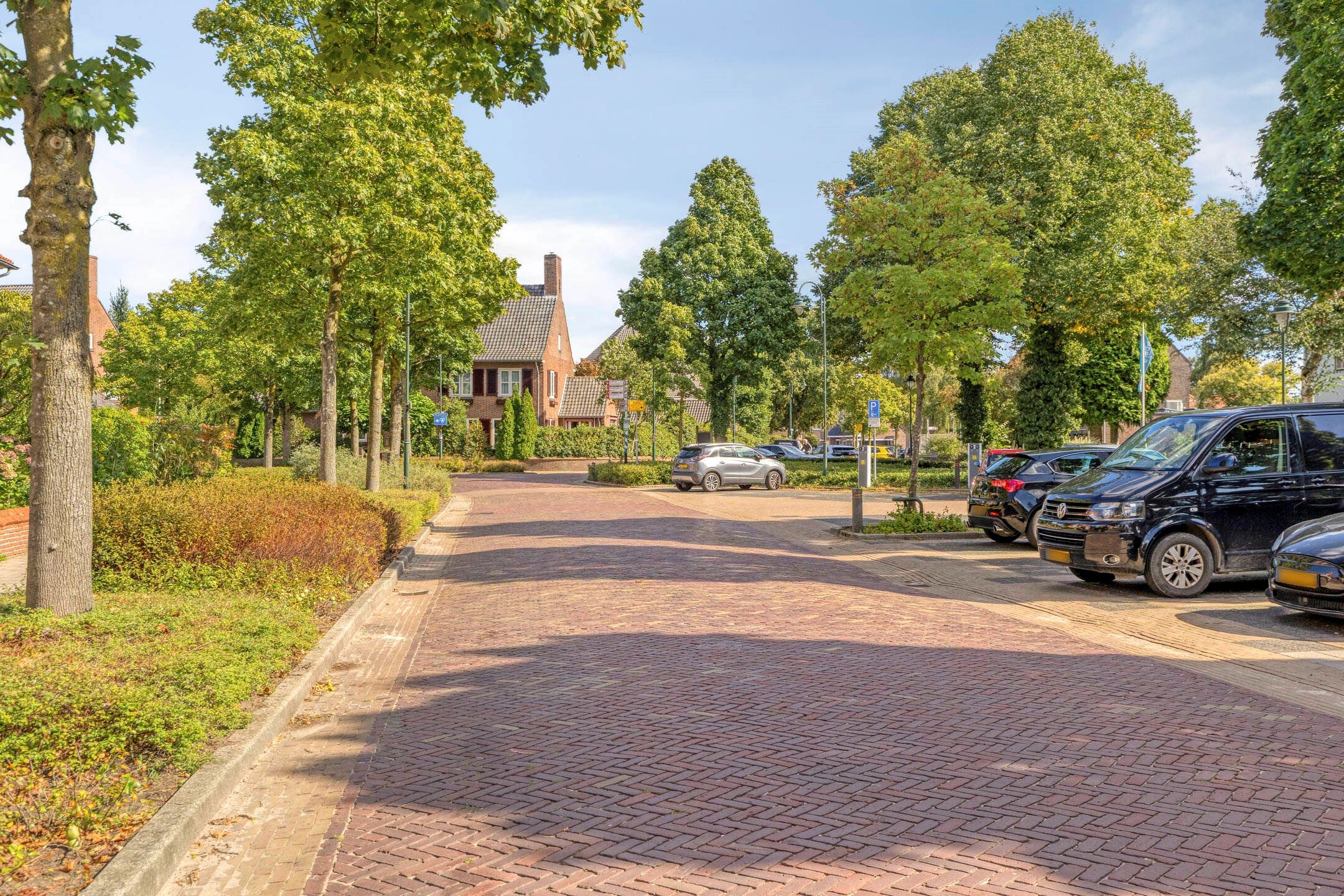 Foto 42 van Holevoetplein 295