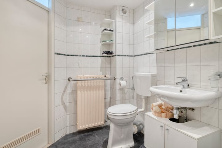 Tussenwoning te koop: Plataanstraat 37, Ter Aar