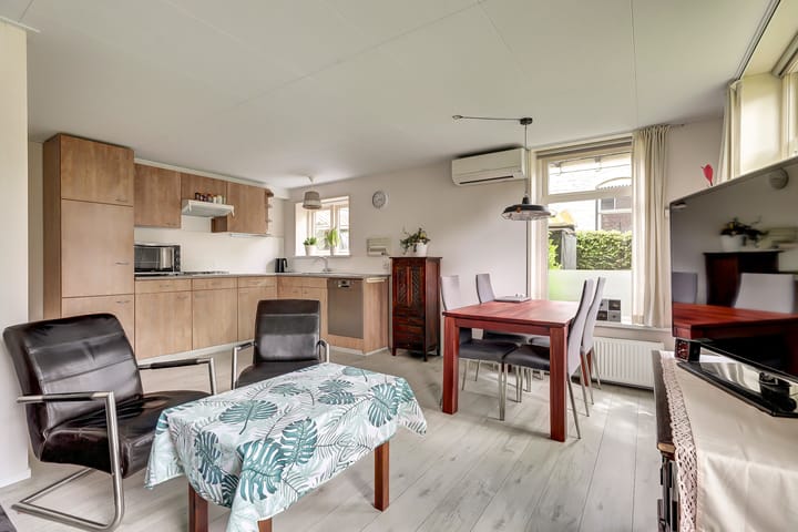 Vrijstaande woning te koop: It Roster 4, Ingwierrum