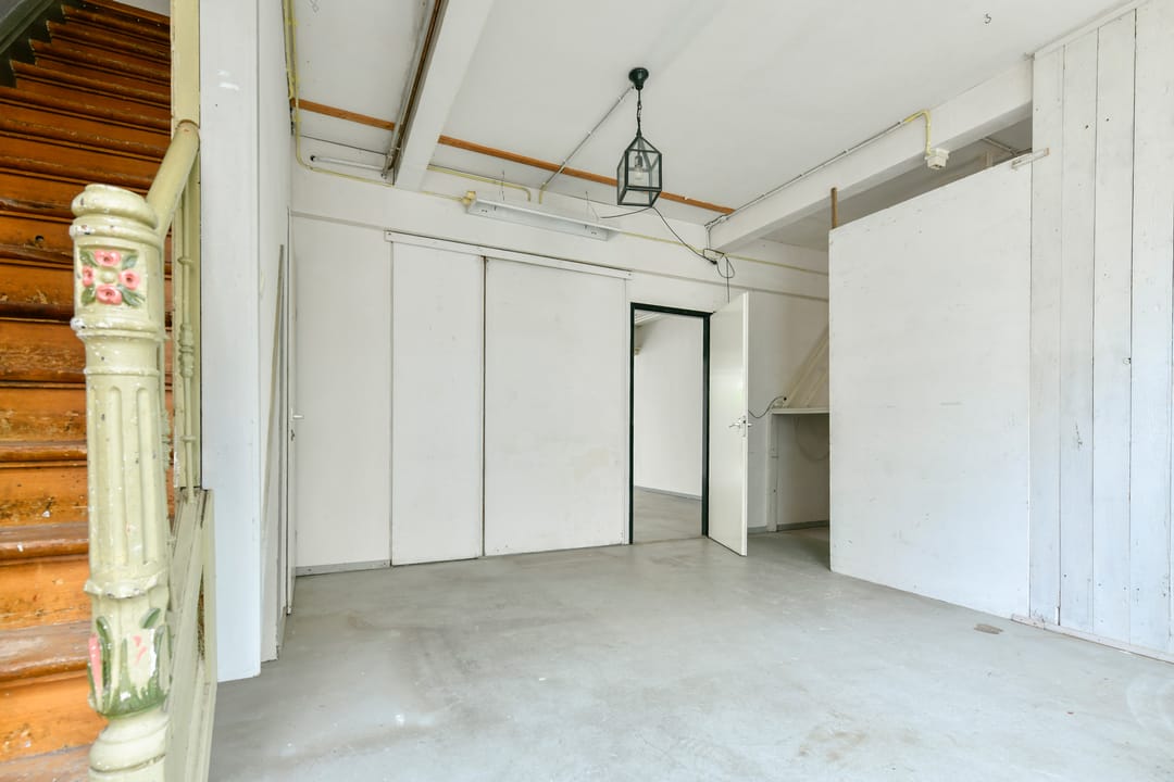 Photo 8 of Leidsezijstraat 9