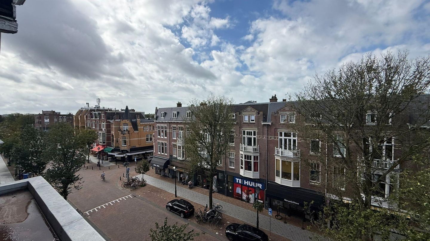 Photo 14 of Frederik Hendriklaan 104-B