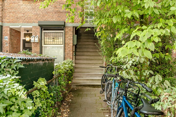 Foto 4 van Caan van Necklaan 130
