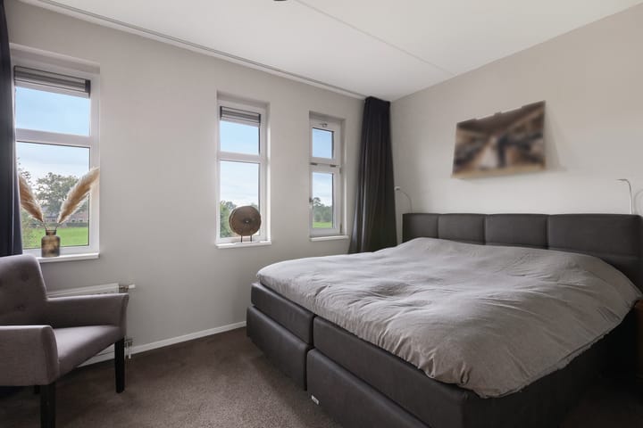 Hoekwoning te koop: Het Hoefje 55, Lunteren