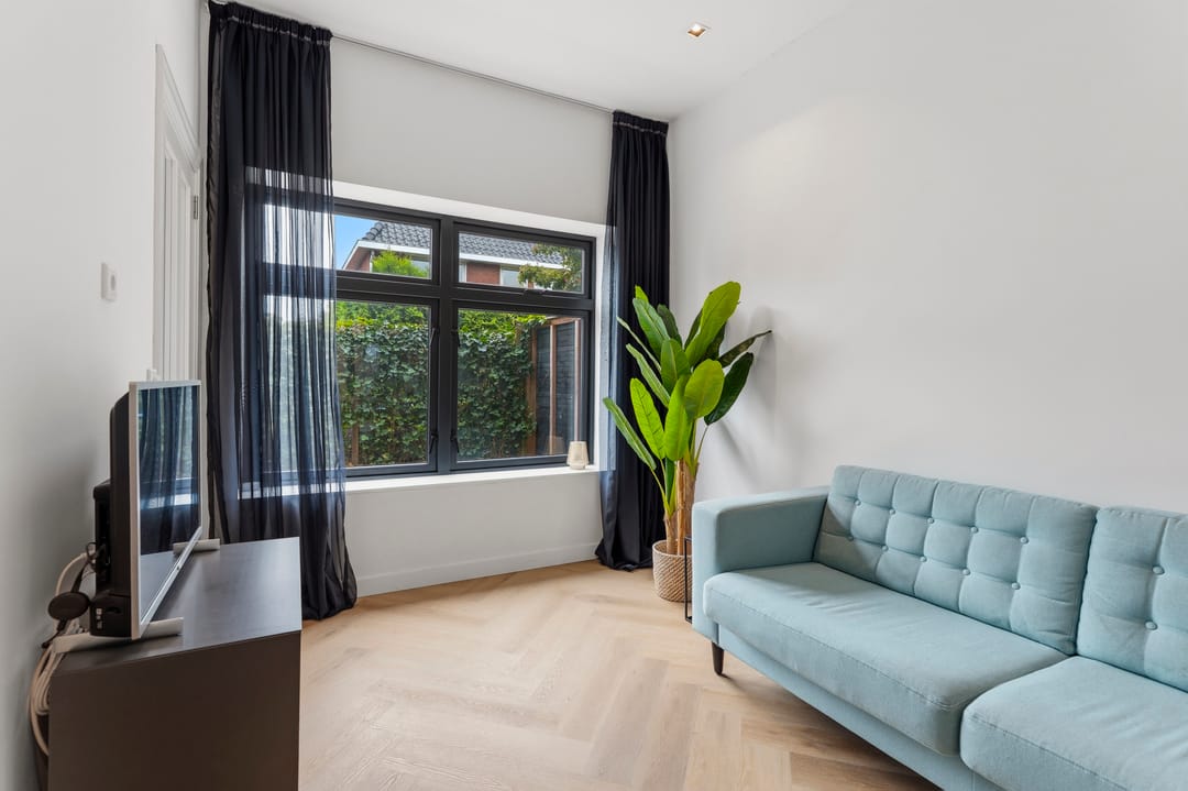 Photo 7 of Van Leeuwenhoekstraat 49