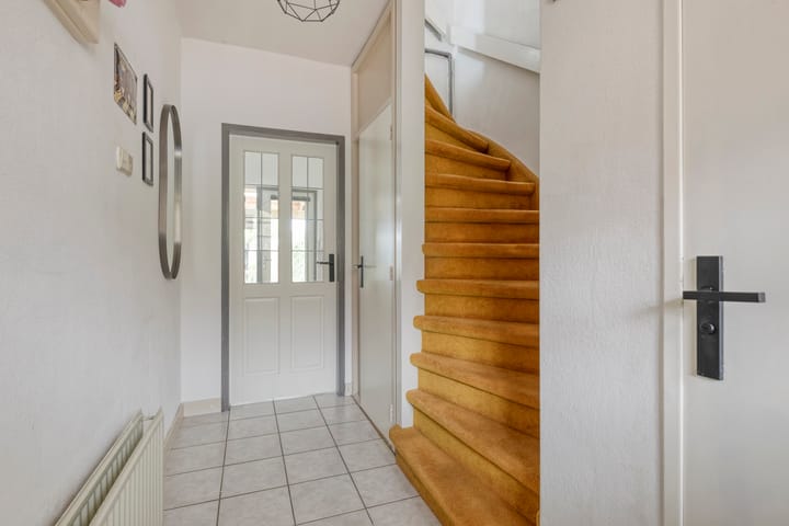 Tussenwoning te koop: J.J. Verbeetenstraat 4, Best