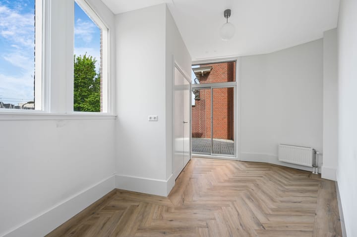 Appartement te huur: Van Boetzelaerlaan 171A, 'S-Gravenhage