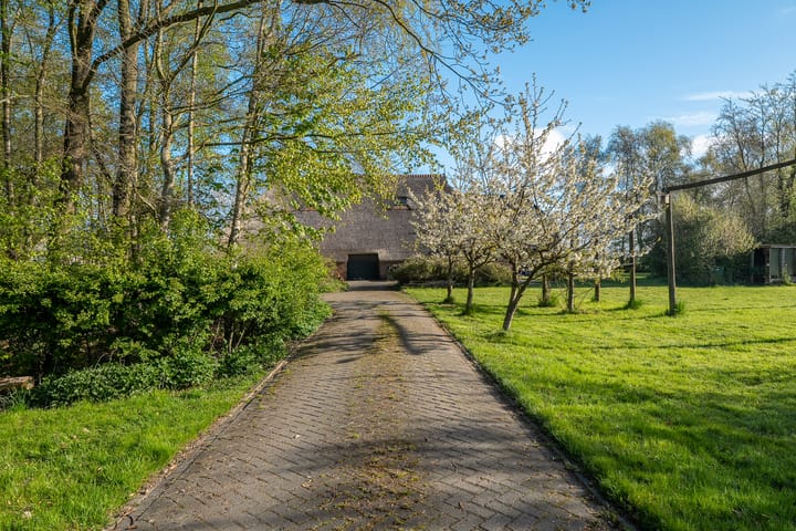 Vrijstaande woning te koop: Hoofdstraat 267, Oostwold (Gem. Westerkwartier)