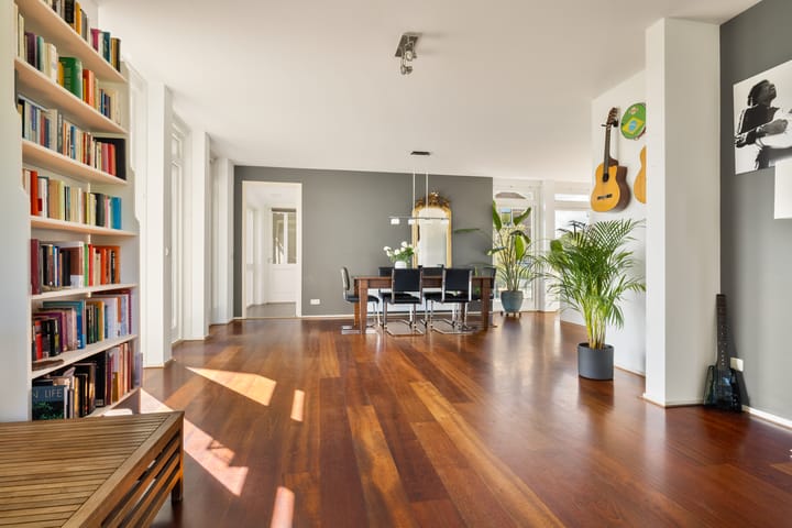 Vrijstaande woning te koop: Bloemendalergouw 18, Amsterdam
