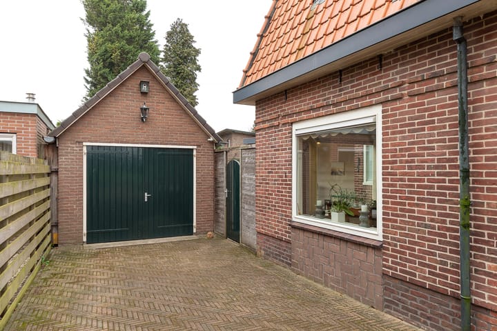 Twee-onder-één-kap te koop: Rading 78, Loosdrecht