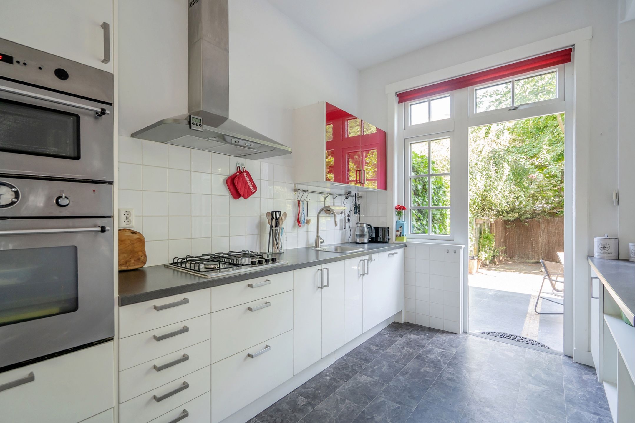 Photo 12 of Van Imhoffstraat 34