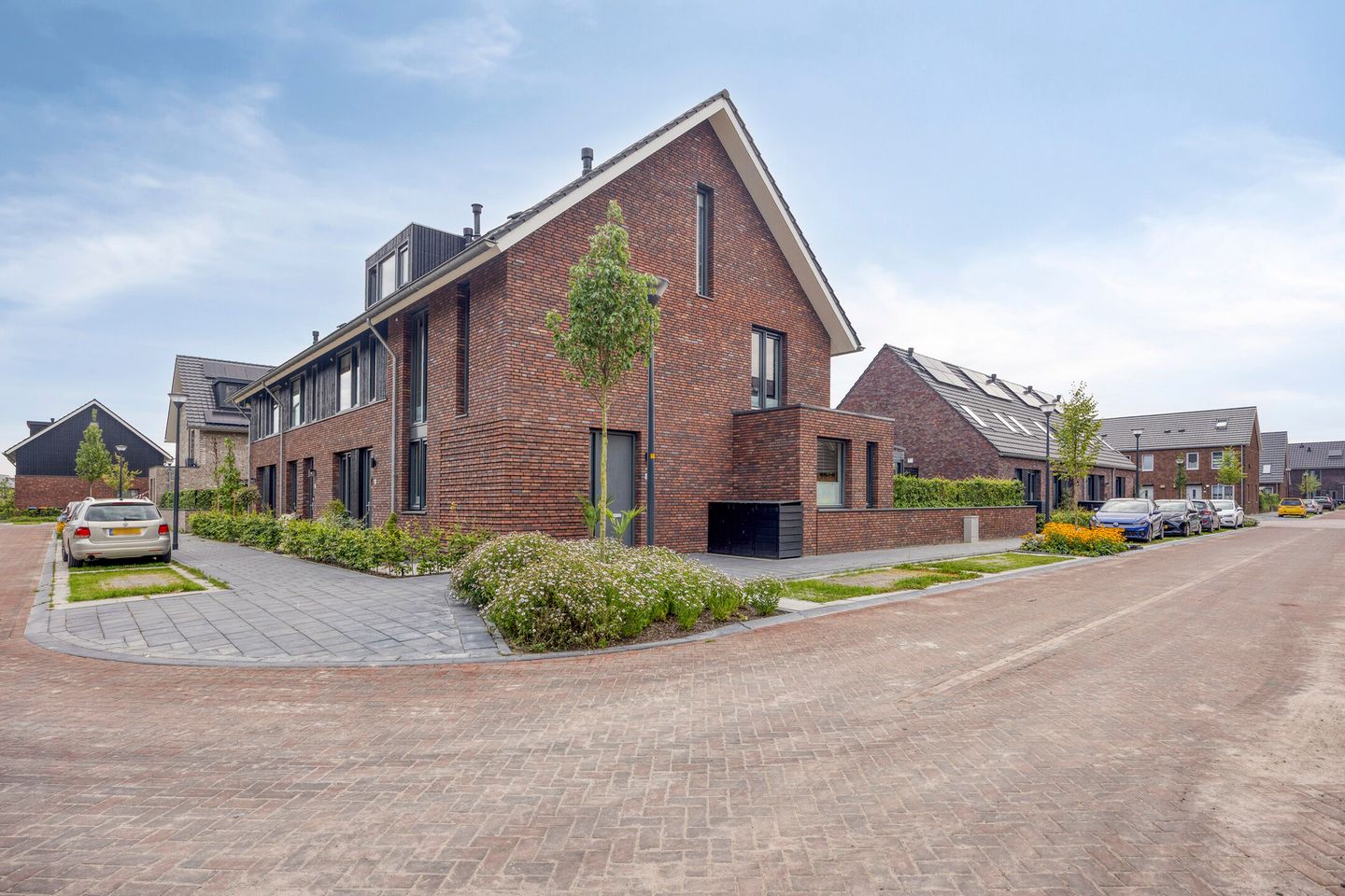 Foto 5 van Dolf Tulpstraat 10