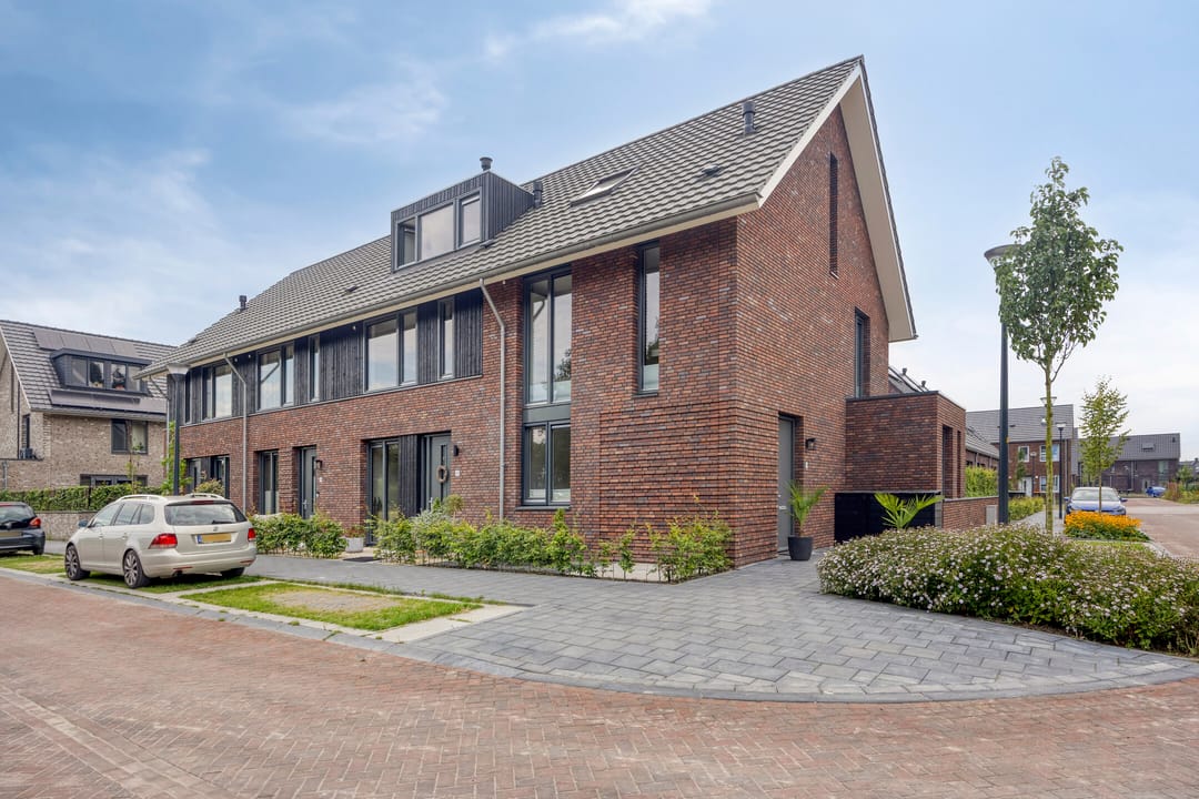 Foto 1 van Dolf Tulpstraat 10