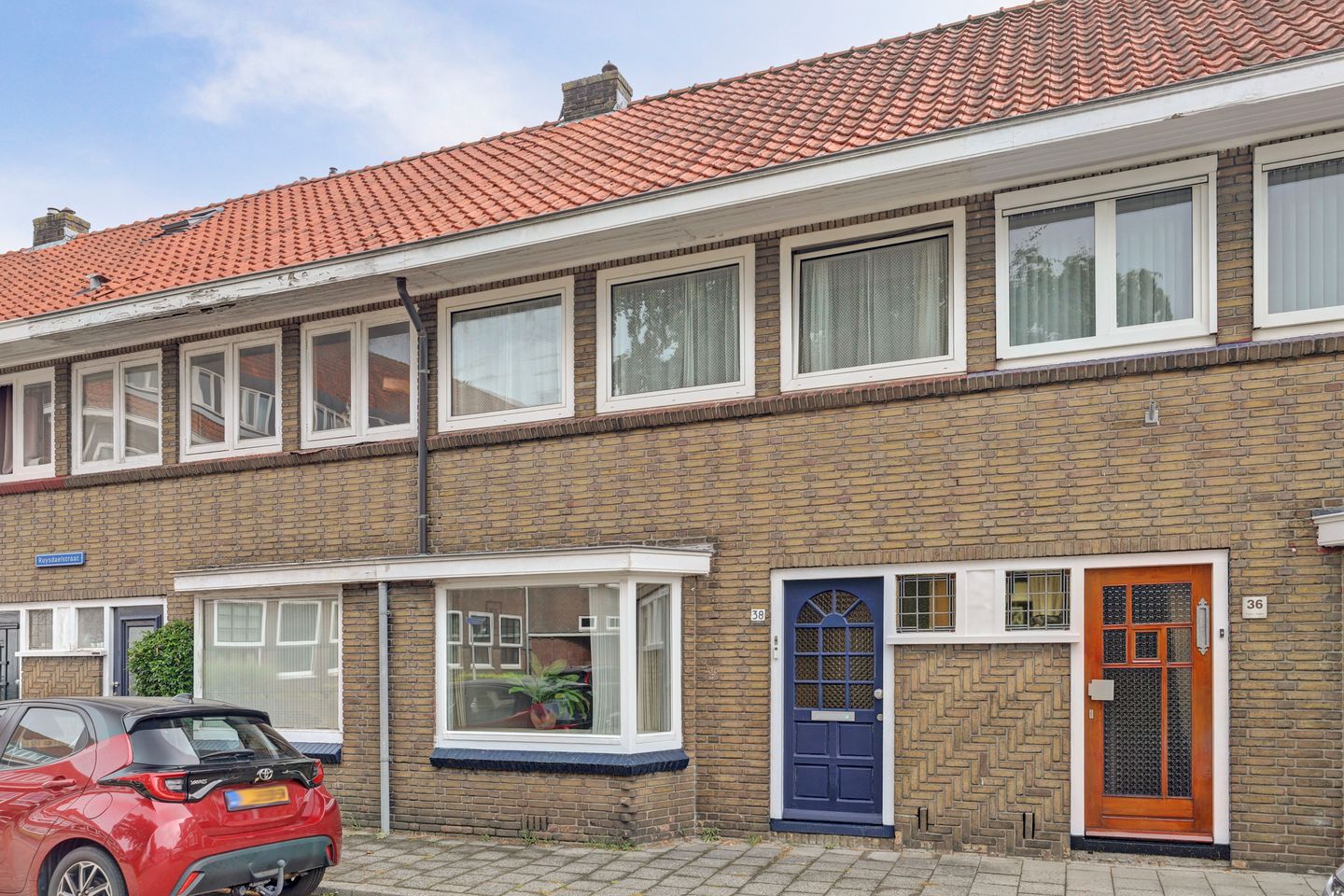 Photo 1 of Ruysdaelstraat 38