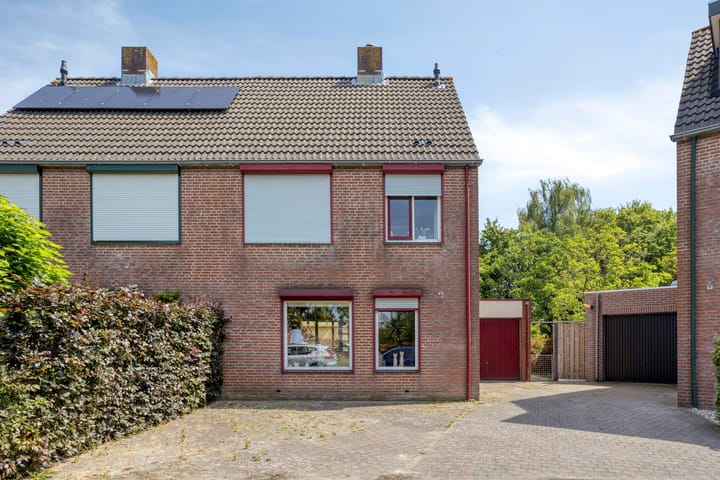 Photo 2 of Akkerwindelaan 28