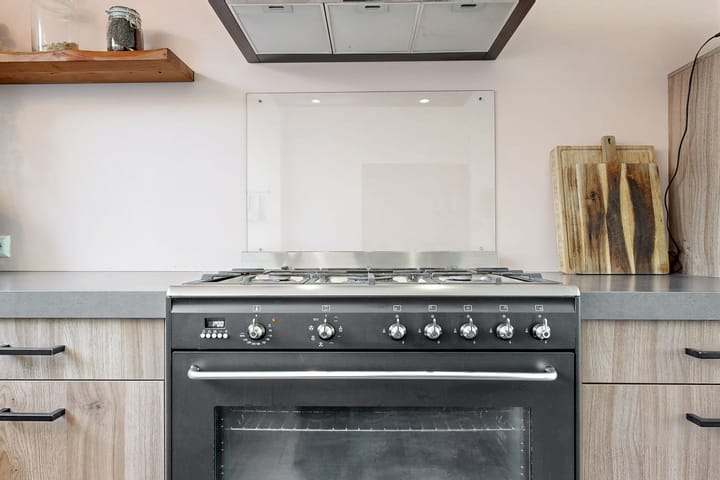 Tussenwoning te koop: Phia Berghoutlaan 34, Oegstgeest