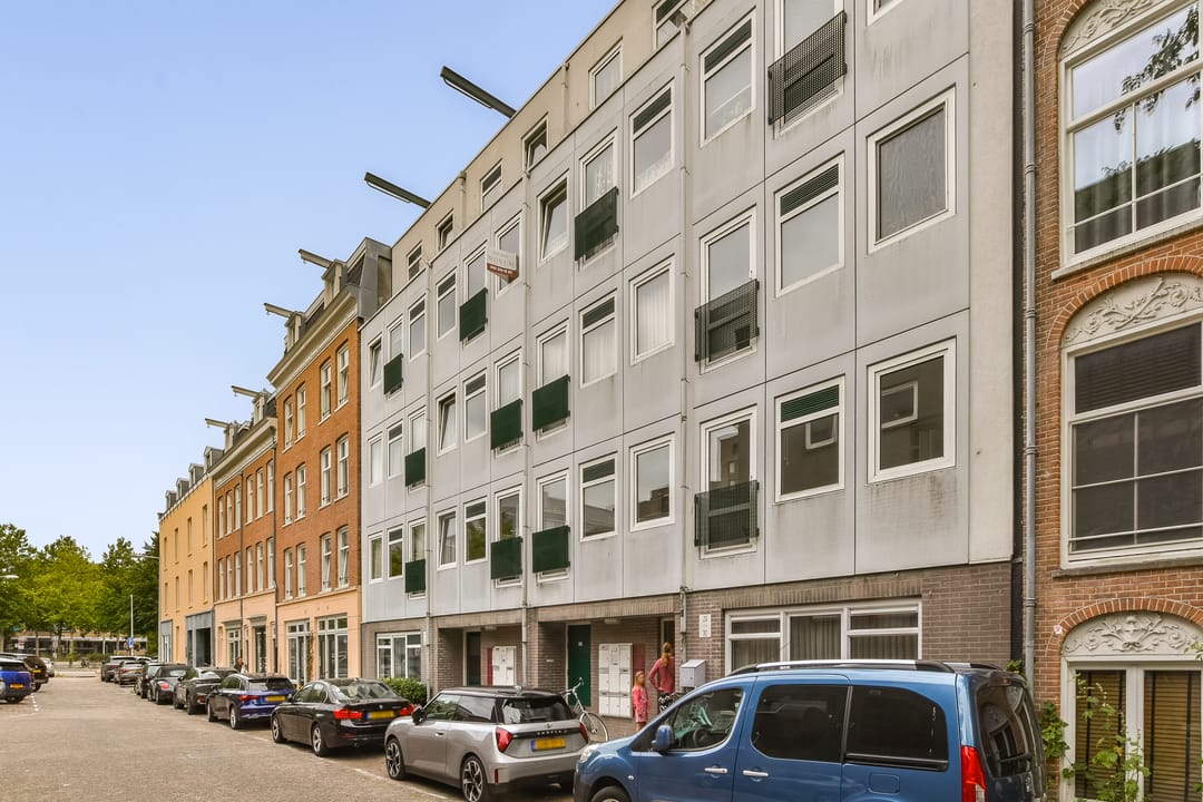 Photo 1 of Deymanstraat 28