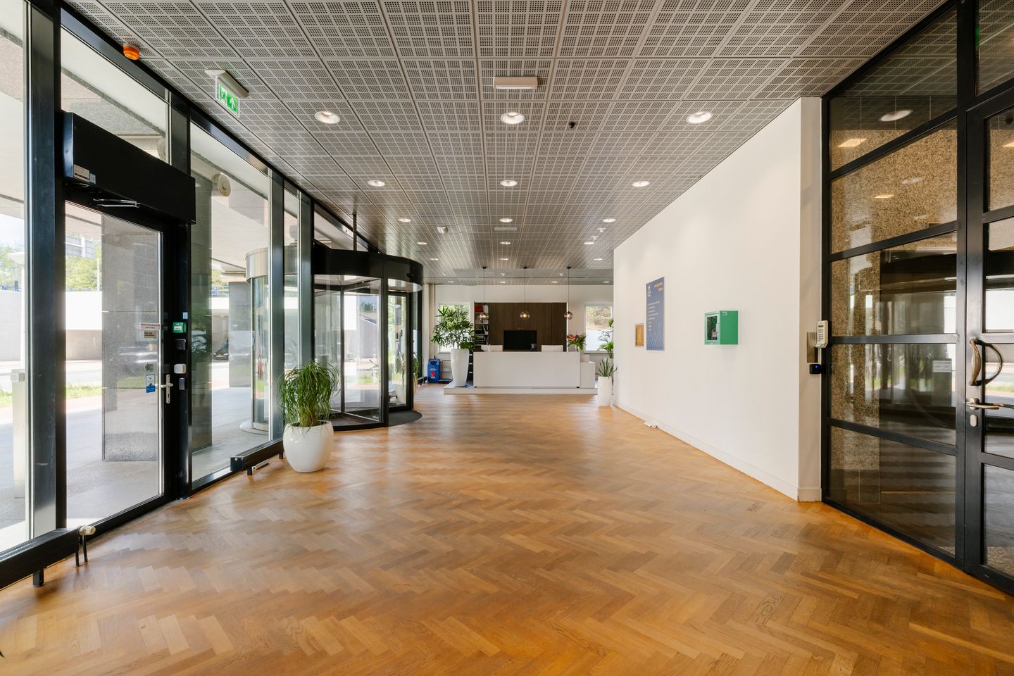 View photo 5 of Delflandlaan 1