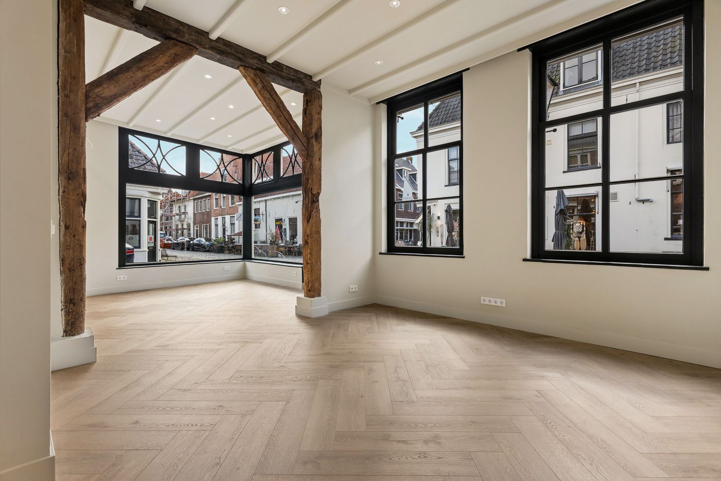 View photo 2 of Cattenhagestraat 2