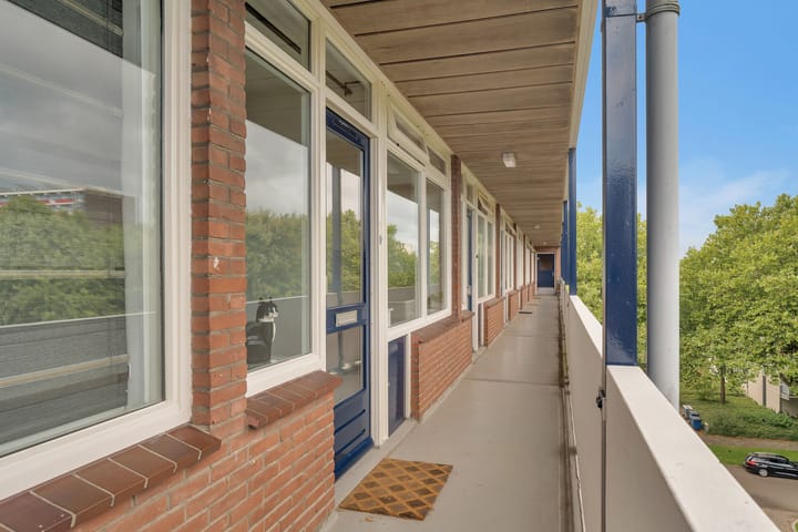 Photo 4 of Obrechtstraat 281