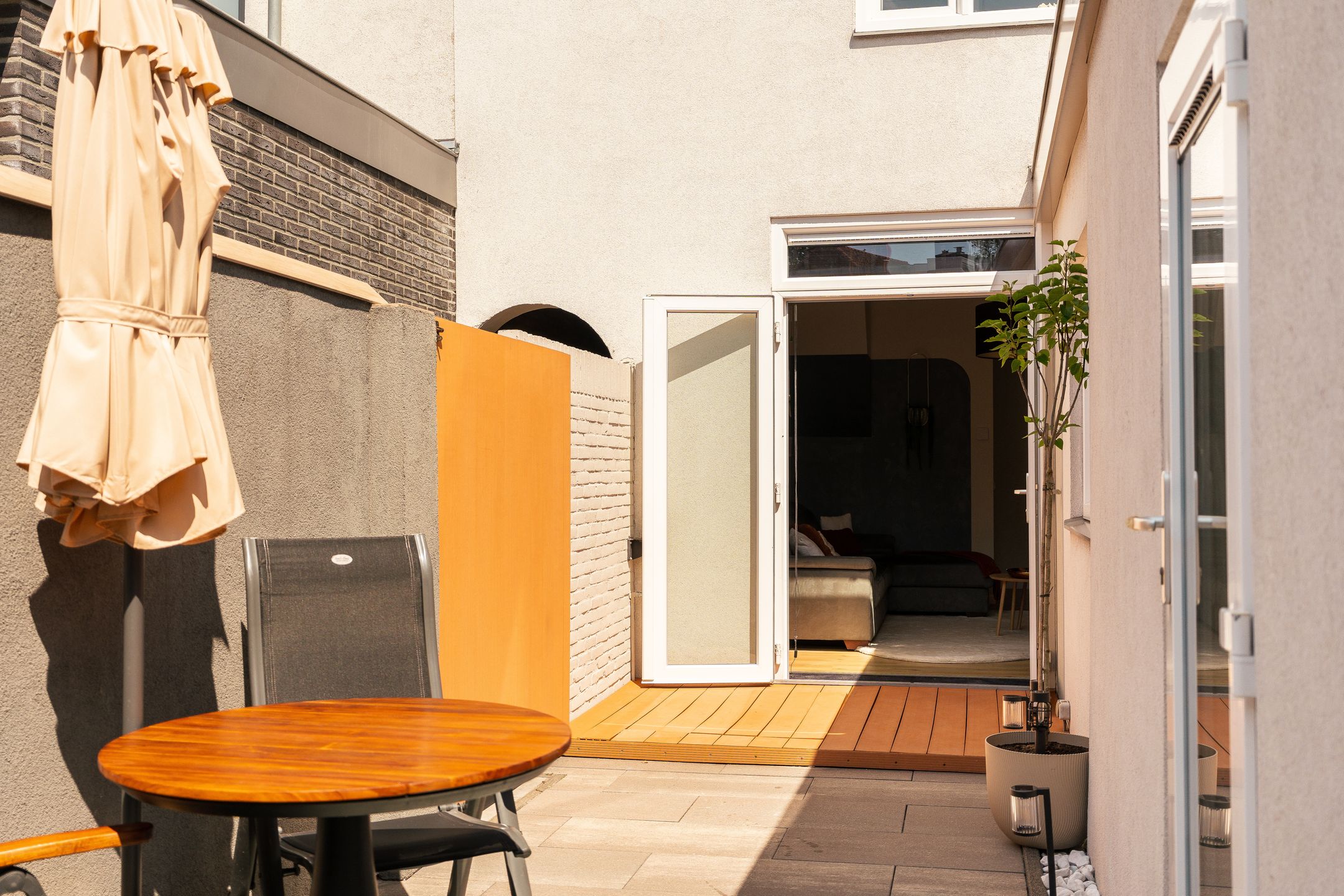 Photo 21 of Van Wassenaerstraat 26