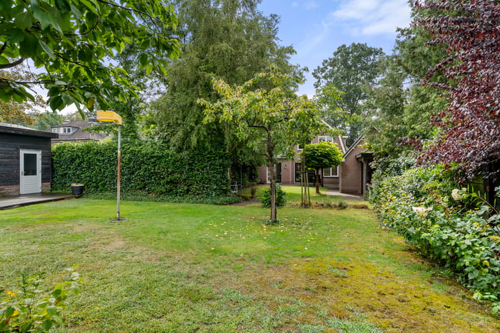 Photo 2 of Prins Bernhardlaan 43