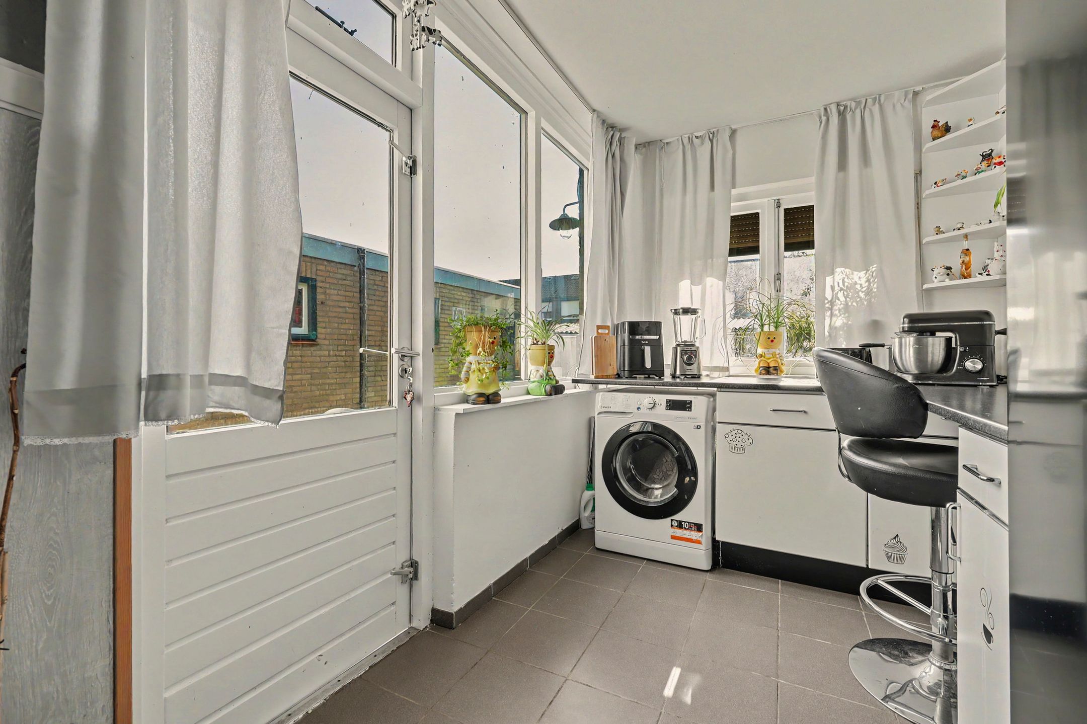 Photo 21 of Nieukerckestraat 4