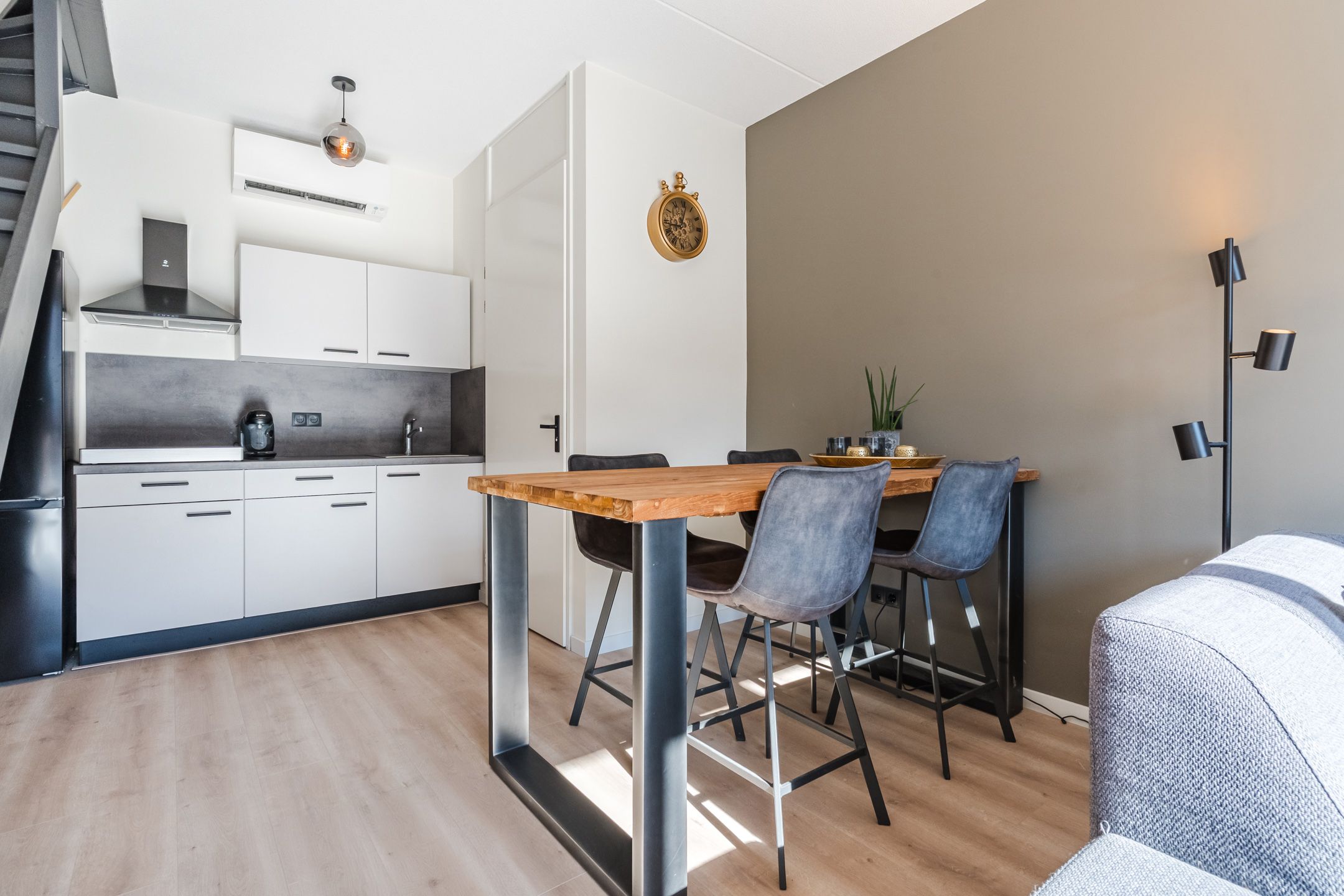 Photo 12 of Rudigerstraat 32-K