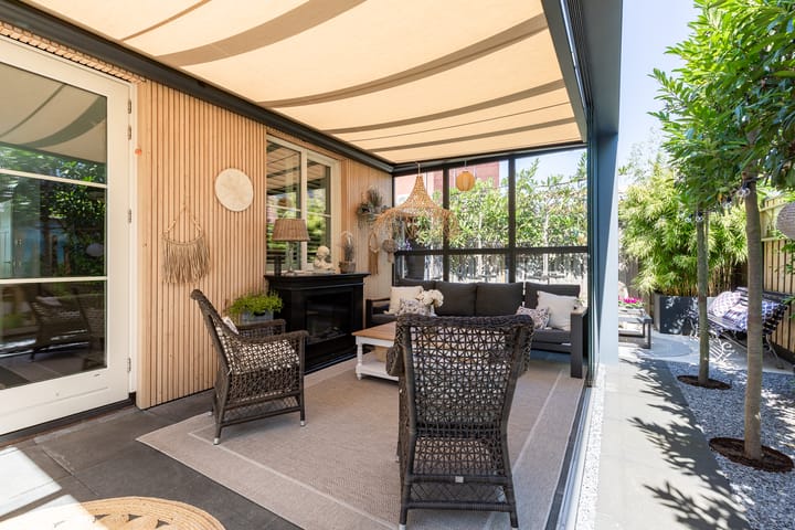 Vrijstaande woning te koop: Wilhelm Röntgenstraat 14, Almere