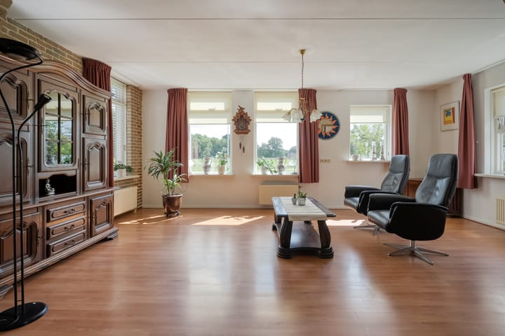 Photo 4 of Witte Paarden 25