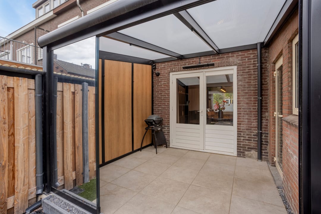 Photo 22 of Pioenroosstraat 9