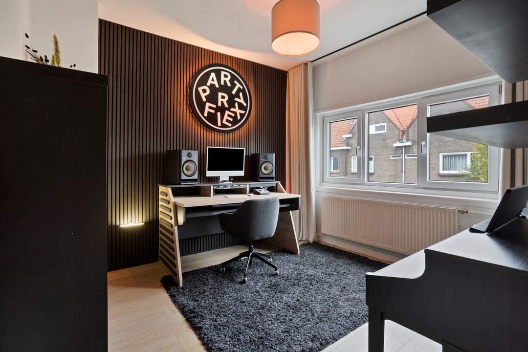Photo 13 of Pioenroosstraat 9