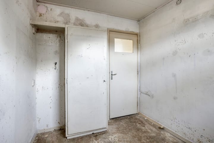Tussenwoning te koop: Wilgenlei 24, Rotterdam