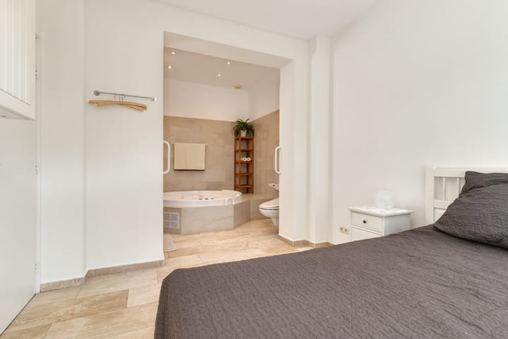 Appartement te koop: Vondelstraat 214, 'S-Gravenhage