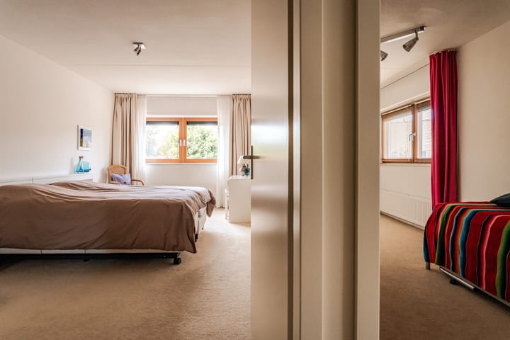 Appartement te koop: L. Springerstraat 140, Velserbroek