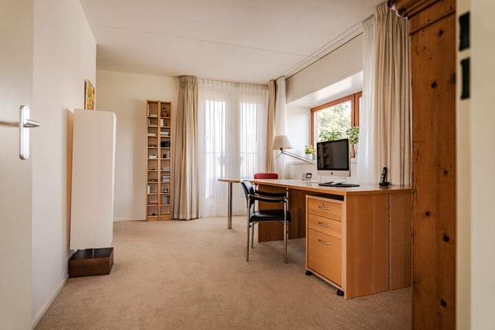Appartement te koop: L. Springerstraat 140, Velserbroek
