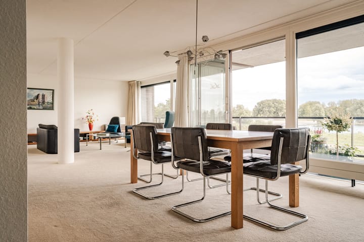Appartement te koop: L. Springerstraat 140, Velserbroek