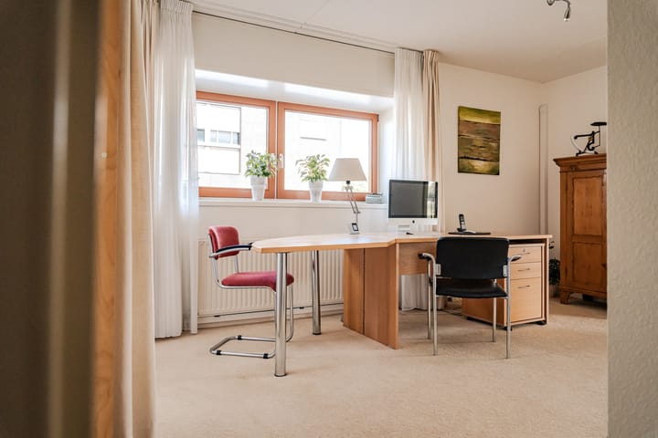 Appartement te koop: L. Springerstraat 140, Velserbroek