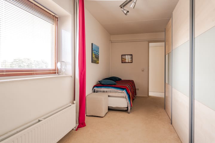 Appartement te koop: L. Springerstraat 140, Velserbroek