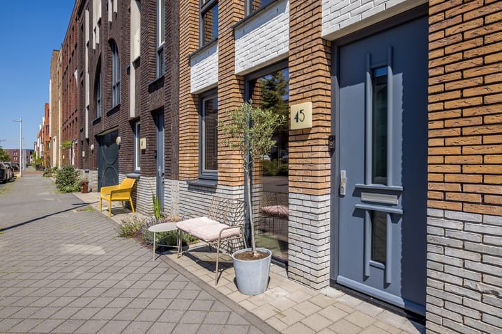 Tussenwoning te koop: Tweede Muntmeesterslaan 45, Utrecht