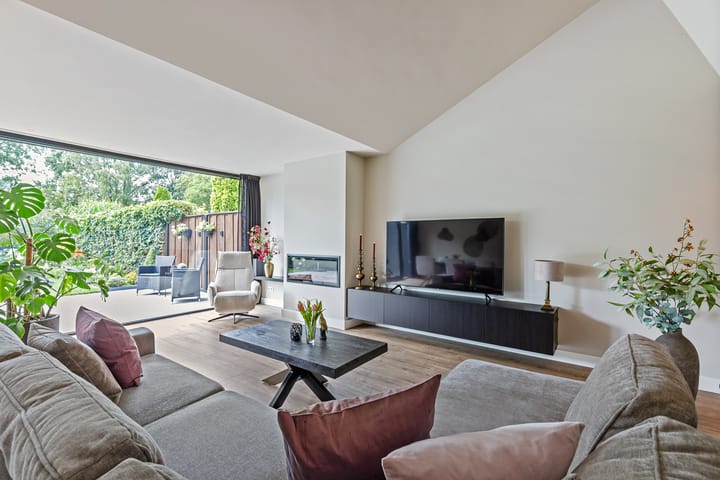 Tussenwoning te koop: Helmkruid 34, Oldenzaal