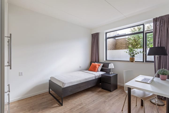 Tussenwoning te koop: Helmkruid 34, Oldenzaal
