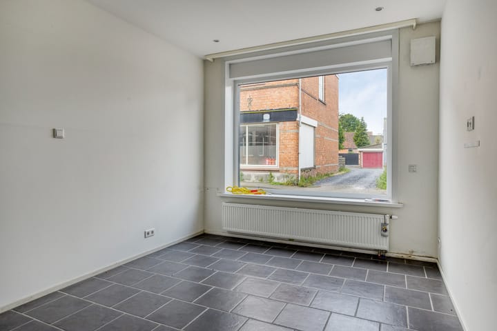 Twee-onder-één-kap te koop: Nieuwstraat 30, Koewacht