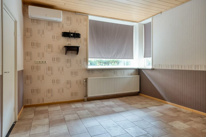 Twee-onder-één-kap te koop: Nieuwstraat 30, Koewacht