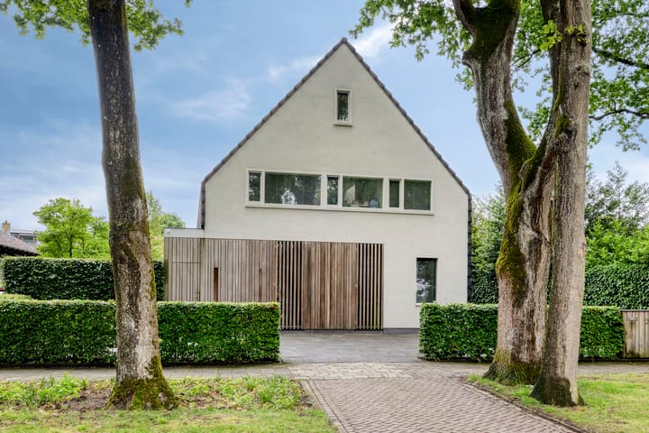 Photo 4 of Venloonstraat 25