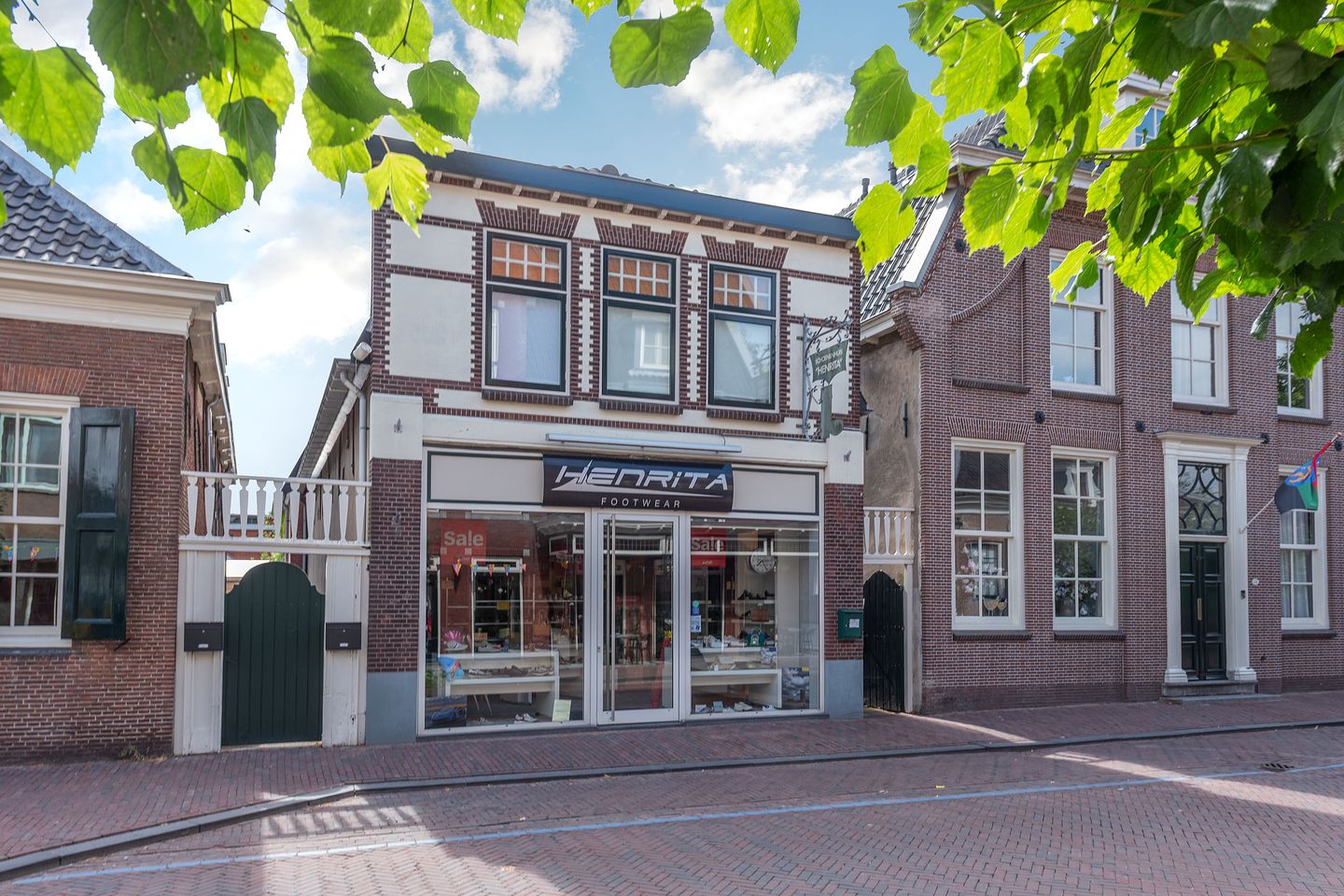 Bekijk foto 1 van Dorpsstraat 16